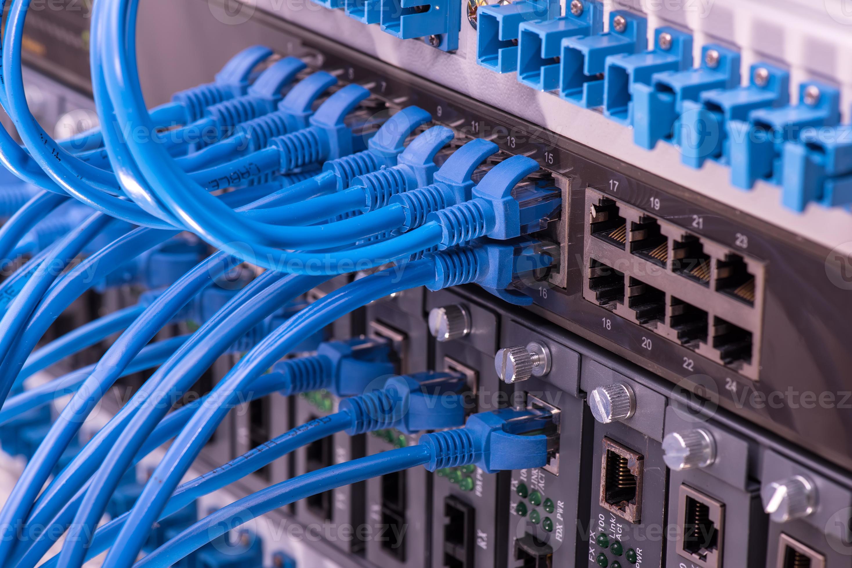 904340 netwerk kabel met high tech technologie kleur achtergrond foto