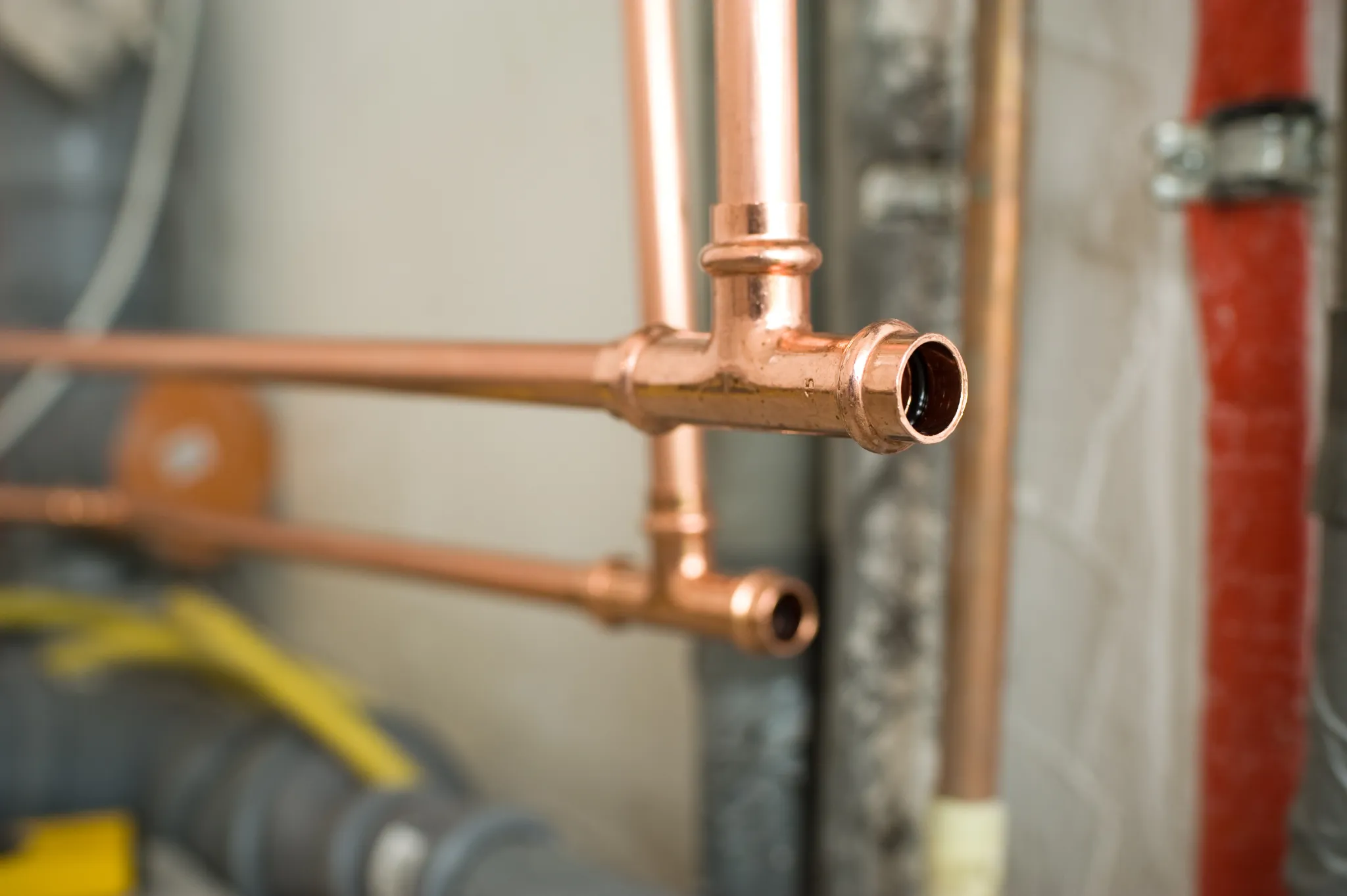 Copper pipe for water lines 2048x1363